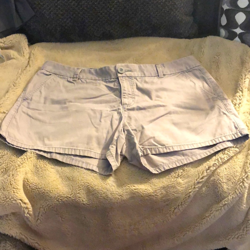 🔹4 for $30 Old Navy Gray Shorts, size 16